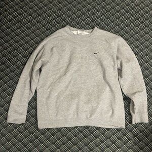 Nike Men's Light Gray Crewneck Sweater